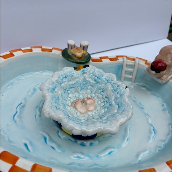 Swimming Pool Side Chip And Dip By Lillian Venon - Picture 2 of 6